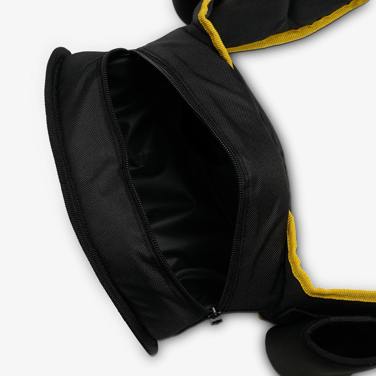dc-super-heroes-batmantm-belt-fanny-pack-cooler-j7 00027936-O2.jpg